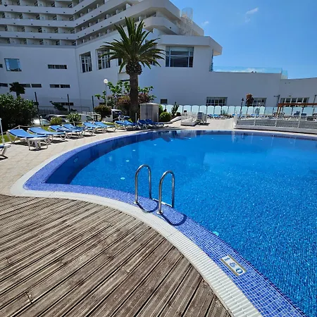 아파트 Stunning 2 Bedroom Penthouse With Sea View K213 아데제