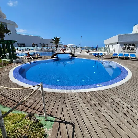 Stunning 2 Bedroom Penthouse With Sea View K213 아파트 아데제