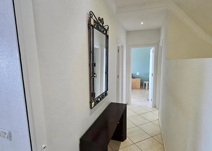Stunning 2 Bedroom Penthouse With Sea View K213 Apartmán