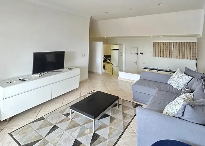 Apartmán Stunning 2 Bedroom Penthouse With Sea View K213