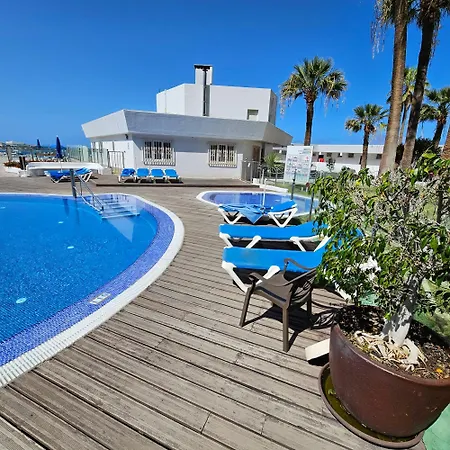 דירה Stunning 2 Bedroom Penthouse With Sea View K213