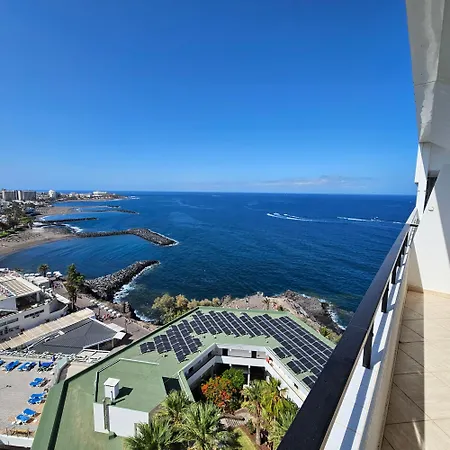 Stunning 2 Bedroom Penthouse With Sea View K213 דירה *