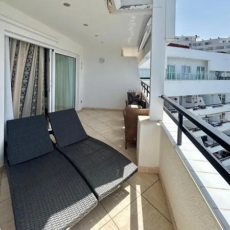 Stunning 2 Bedroom Penthouse With Sea View K213 דירה