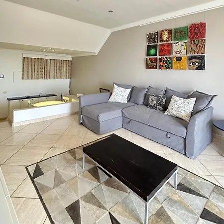 Stunning 2 Bedroom Penthouse With Sea View K213 אדחה